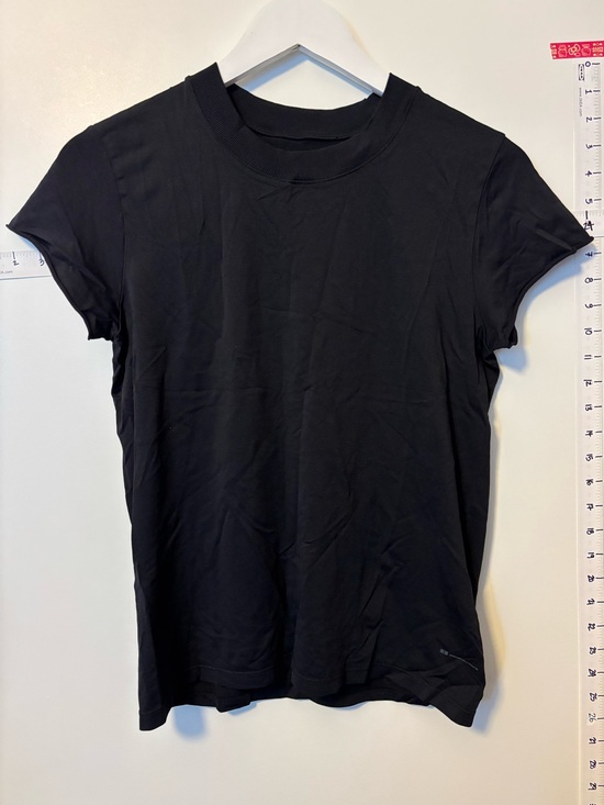 Uniqlo Tops - Women’s Uniqlo Airism And Alexander Wang collab tshirt
